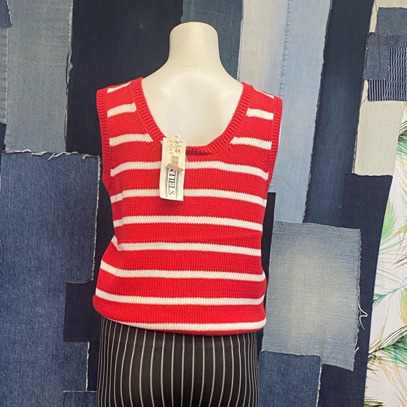 Vintage 90’s Red & White Striped NWT Knitted Vest Sz M - Picture 6 of 11
